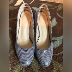 Riverberry Pump Wedges Size 9
